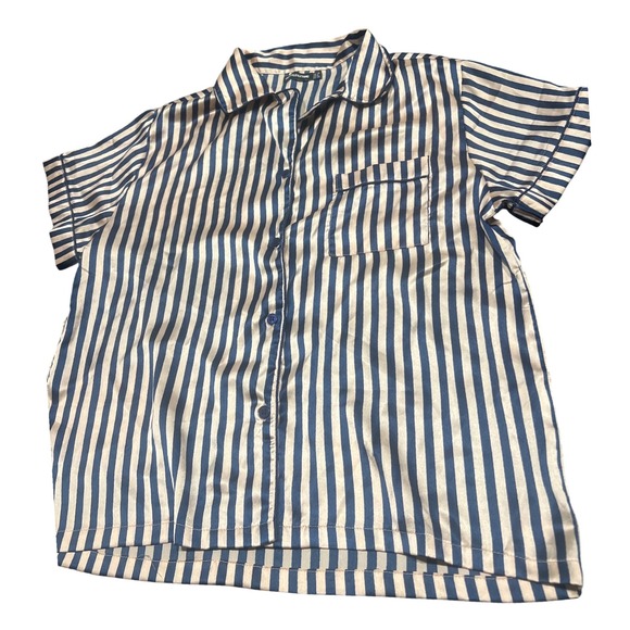 PrettyLittleThing Other - PrettyLittleThing Navy Satin Pinstripe Short‎ Sleeve Pajama Top Button Down US 6